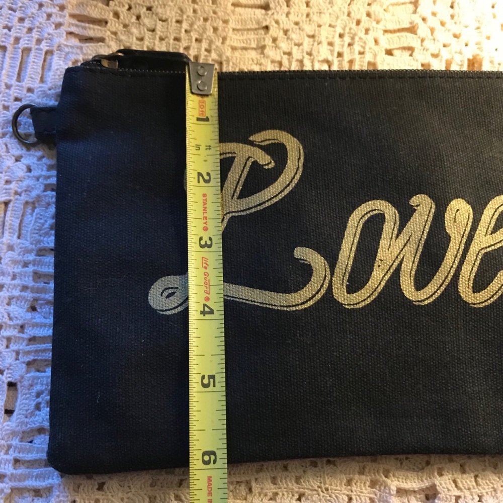 ❤️Love Makeup Pouch NWOT - Picture 5 of 6